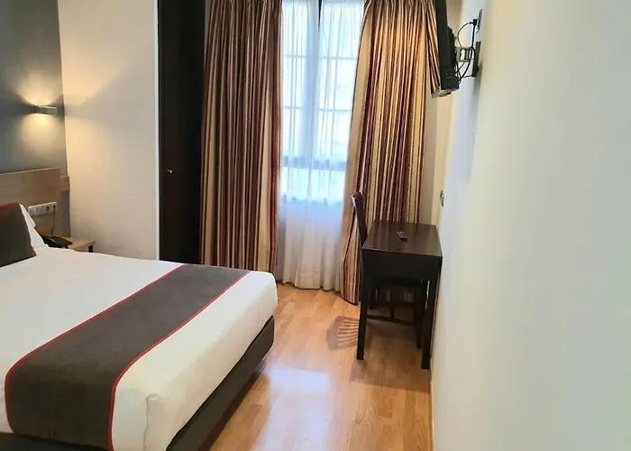Hospedium Vittoria Colonna Otel 3*